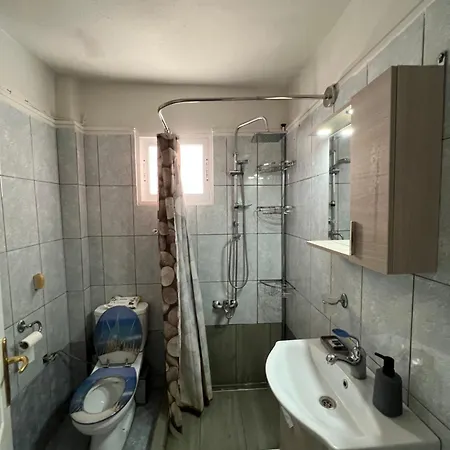 Apartment Aurora Nea Flogita