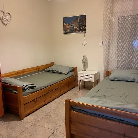 Apartment Aurora Nea